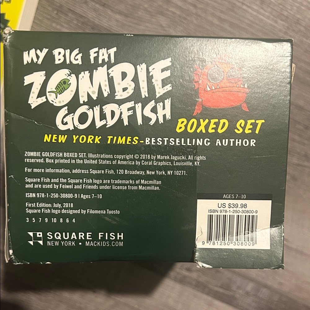 My Big Fat Zombie Goldfish Boxed Set - Picture 3 of 6